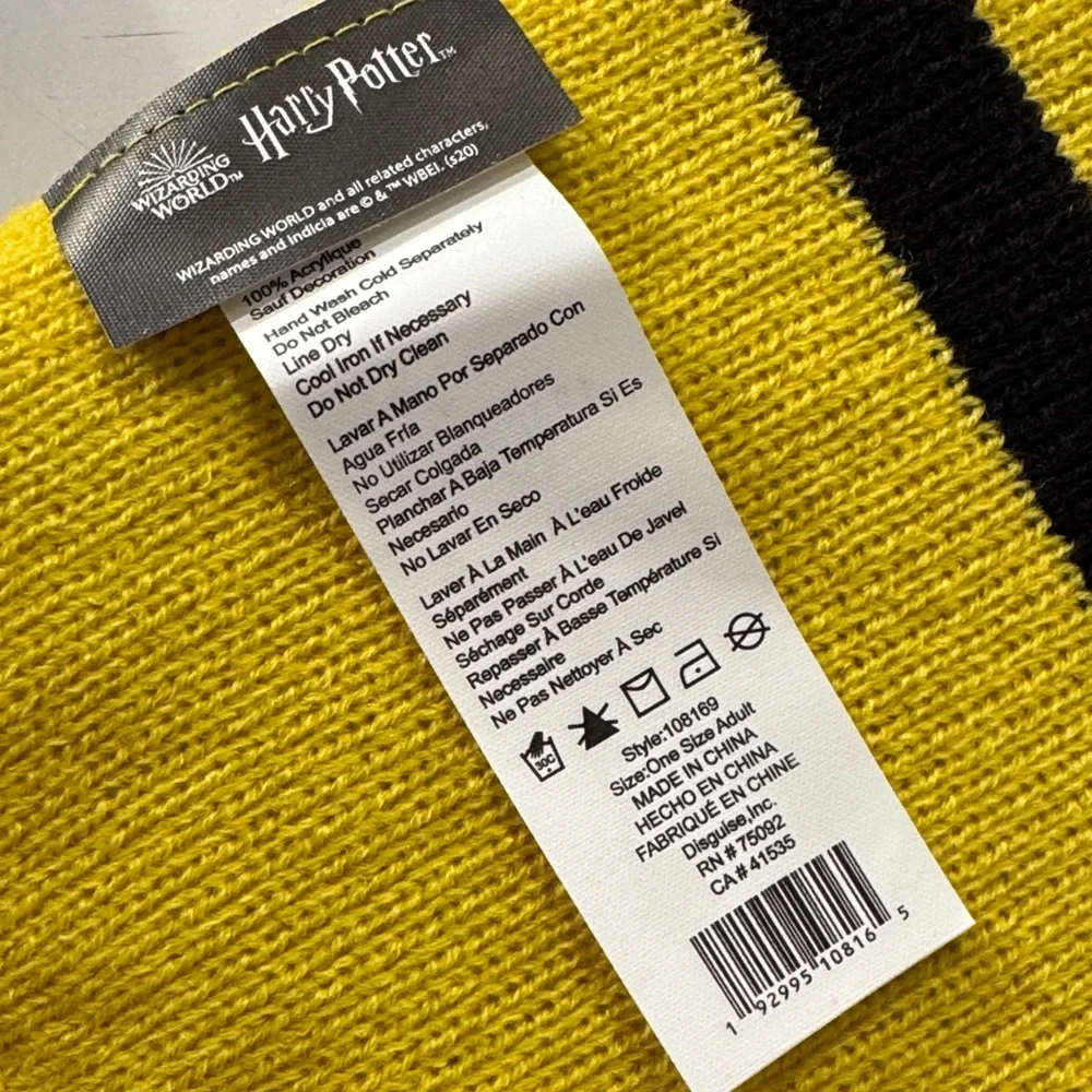 Warner Bros.‎ Hufflepuff Yellow and Black Scarf